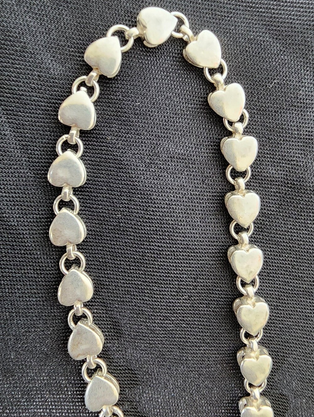 Auth Tiffany & Co. Silver Heart Link Bracelet - Picture 7 of 8